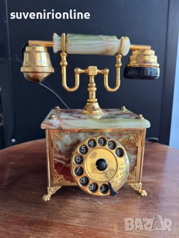 стар колекционерски телефон инокс италиански 