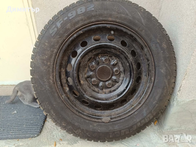 Зимни гуми с джанти 15ки, снимка 3 - Гуми и джанти - 52299850