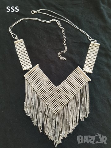 Колие, снимка 4 - Колиета, медальони, синджири - 41578547