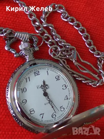 ВИНТИДЖ КВАРЦОВ ДЖОБЕН ЧАСОВНИК БУДАПЕЩА РАБОТЕЩ с ГЕРБ и ОРНАМЕНТИРАН КАПАК и ВЕРИЖКА КЮСТЕК 22058, снимка 17 - Джобни - 32904329