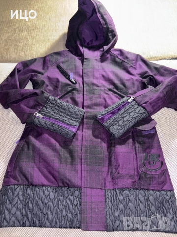 Дамско ски яке BURTON, снимка 4 - Якета - 52998957