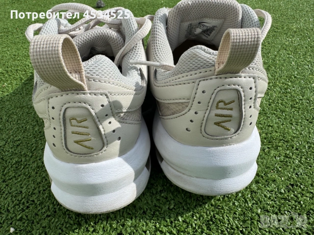 👟 Nike Air Max AP (Light Bone/Gold) – номер 37.5, снимка 5 - Маратонки - 53783128