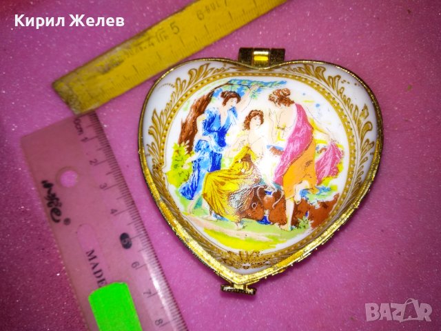 КРАСИВА ПОРЦЕЛАНОВА КУТИЙКА За БИЖУТА - СЪРЧИЦЕ с ДРЕВНОГРЪЦКА ТЕМАТИКА на КАПАЧЕТО 34156, снимка 5 - Други ценни предмети - 44312210