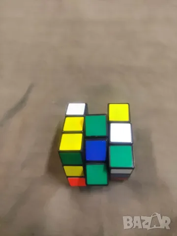 Продавам кубче на Рубик, снимка 3 - Други ценни предмети - 48826903