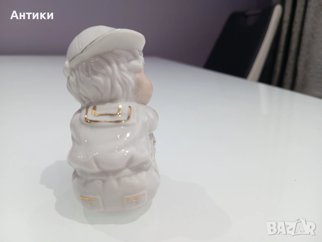 Порцеланова фигура маркирана Дете, снимка 9 - Статуетки - 52496100