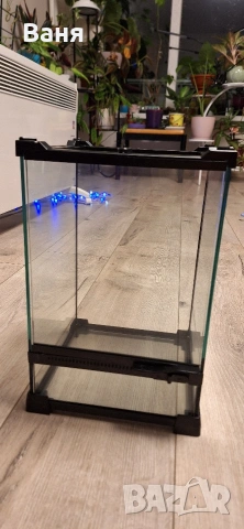 Нов терариум с размери 20х20х30