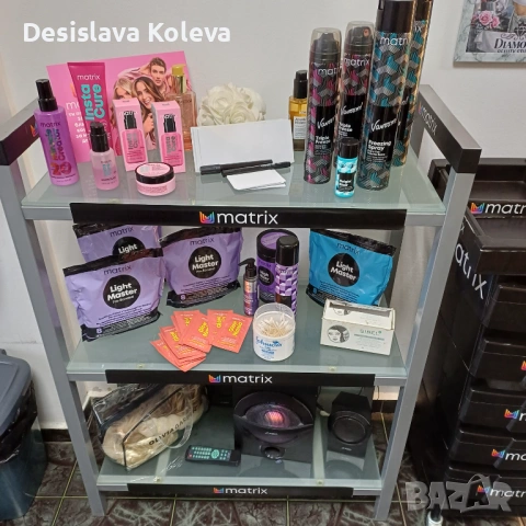 Стелажи, метал и стъкло 2 бр