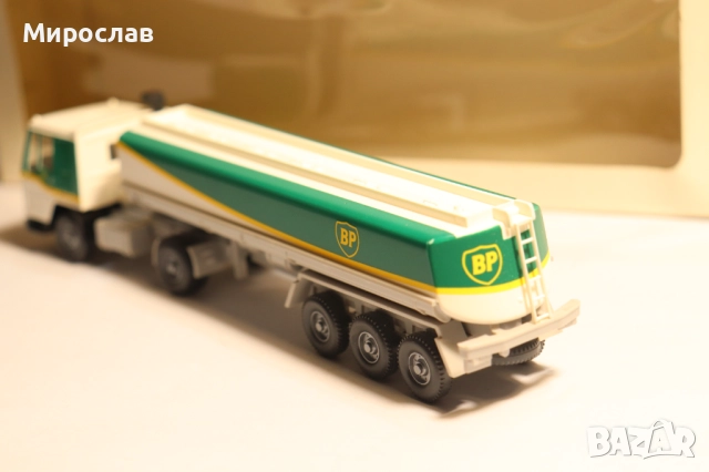WIKING 1:87 H0 VOLVO BP ЦИСТЕРНА ТИР МОДЕЛ КАМИОН, снимка 4 - Колекции - 52966899