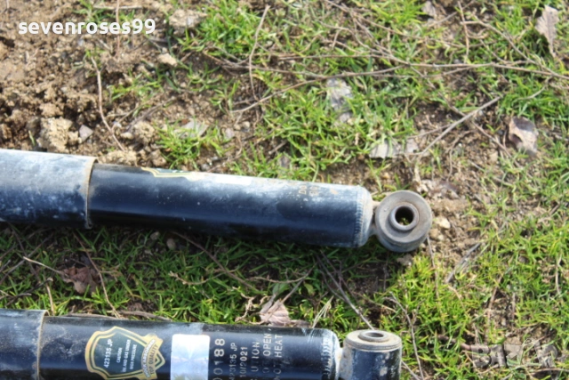 Амортисьор заден ляв десен Фиат Пунто 2 2001 1.2i 60 Fiat Punto 2  2/3врати комплект, снимка 2 - Части - 53193976