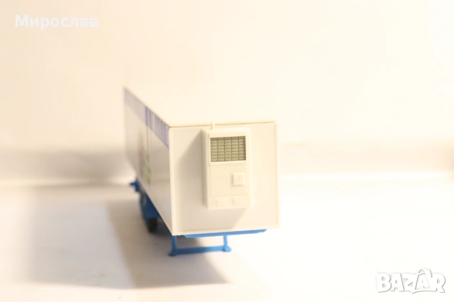 HERPA H0 1/87 ХЛАДИЛНО РЕМАРКЕ ВЛЕКАЧ КАМИОН МОДЕЛ, снимка 2 - Колекции - 53757590