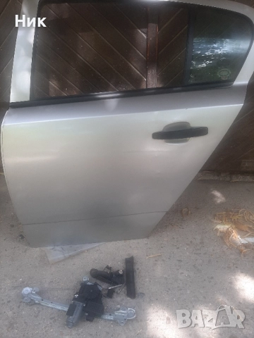 Врата опел астра H хечбек, снимка 3 - Части - 51628311