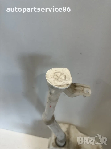 Резервоар за течност за чистачки за Peugeot 4007 2.2 HDI (2009) , снимка 3 - Части - 53681690