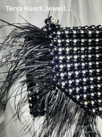 Дамска чанта от перли кристали и пера , снимка 18 - Чанти - 52502138