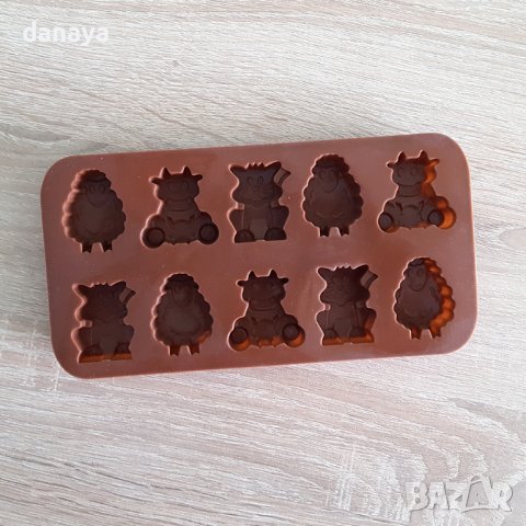 4037 Силиконова форма за бонбони Животни – кравичка овца котка, снимка 5 - Форми - 42106442