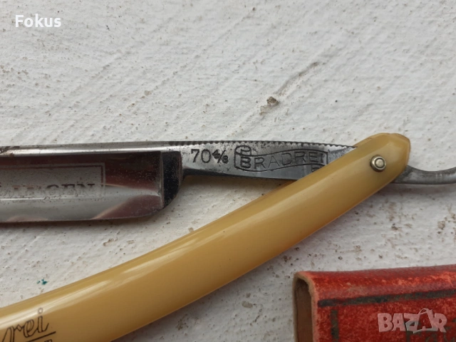 Стар колекционерски бръснач Bradrei Solingen, снимка 2 - Антикварни и старинни предмети - 53498824
