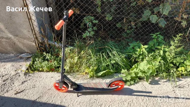Сгъваема тротинетка Oxelo – оранжеви колела, Бургас, снимка 2 - Скутери и тротинетки - 56186874