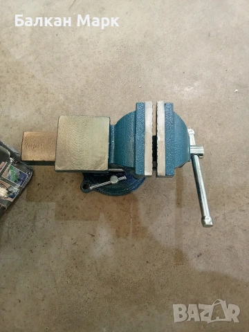 Шлосерско менгеме 100мм, 6.8кг, въртяща основа 360° - Немско, Ново, Професионално с GS сертификат, снимка 4 - Менгемета - 53845495