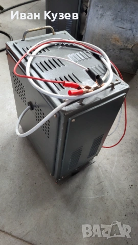 Зарядно за акумулатори 12/24 Волта 15 Ампера , снимка 5 - Друга електроника - 53516750