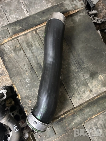Маркуч турбо интеркулер BMW E90 E91 E92 E81 E87 2.0d 177кс 143кс 7802753-01