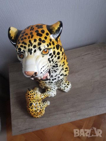 Красив голям порцеланов леопард с малкото си, снимка 7 - Антикварни и старинни предмети - 35927040