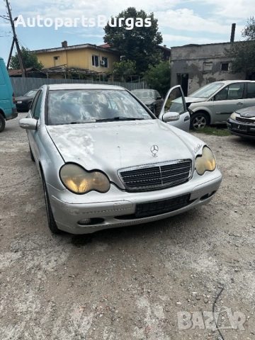 На Части! Мерцедес/Mercedes C220 w203 2003г, снимка 2 - Автомобили и джипове - 52597752