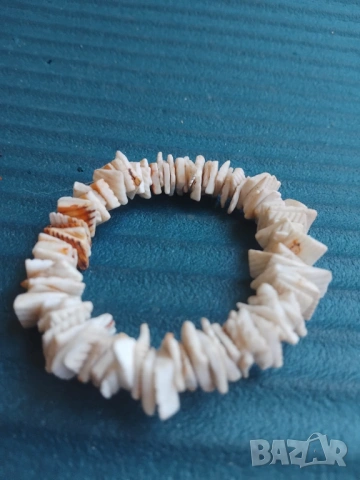Гривна от мидички "Морски дар" , снимка 2 - Гривни - 53851060