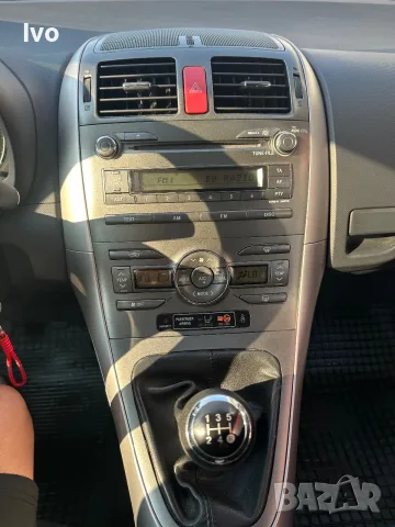 Продава се Toyota Auris 1.6 VVT-i, снимка 9 - Автомобили и джипове - 55966102