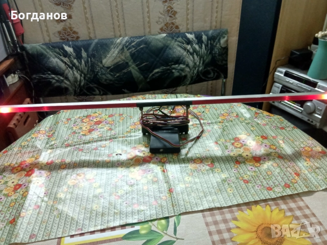 ГОЛЯМ ТРЕТИ СТОП С БЯГАЩА СВЕТЛИНА СЪС СТОЙКА, снимка 3 - Аксесоари и консумативи - 51911365