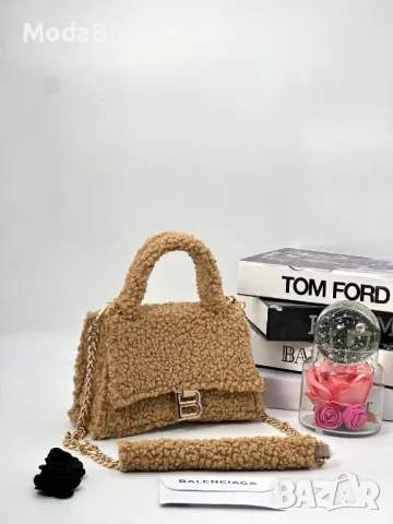 Balenciag🅰️ дамски плюшени чанти Различни цветове , снимка 2 - Чанти - 48618035