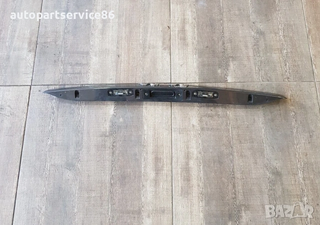 Лайсна с дръжка и осветление за заден номер Volvo V50 2003-2008 39880455, снимка 3 - Части - 53808898