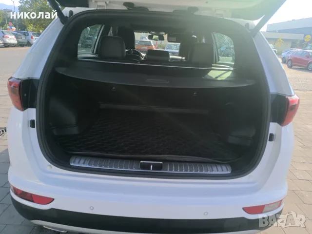 Kia Sportage 2,0 CDTI, снимка 12 - Автомобили и джипове - 56074096