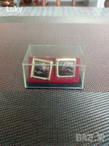 Продавам старинни и красиви,копчета за ръкавели .Обявената цена е за комплекта., снимка 4 - Колекции - 41338831