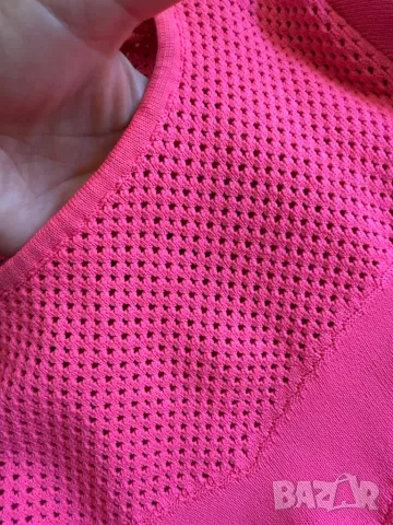 Дамски розов пуловер!, снимка 4 - Блузи с дълъг ръкав и пуловери - 47650667