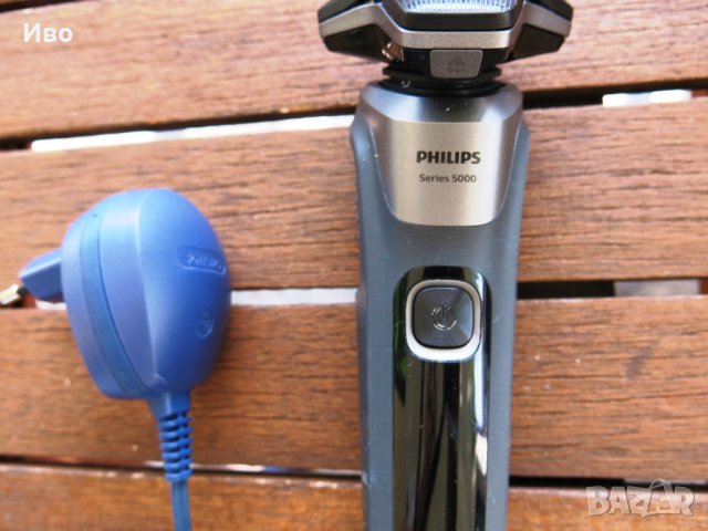 Безжична електрическа самобръсначка за мокро и сухо бръснене Philips Series 5000, снимка 3 - Електрически самобръсначки - 41667398