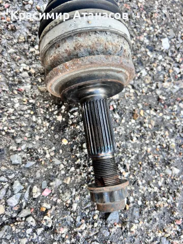 Полуоска предна лява за Тойота Аурис. 1.6 VVti. 132кс. 2011г, снимка 3 - Части - 49775556