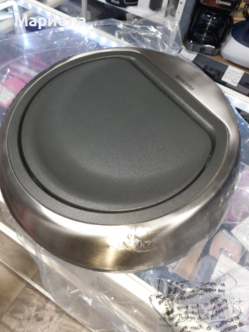 Оригинален резервен капак на Brabantia за кошче за докосване 50 литра, брилянтна стомана, снимка 4 - Други - 36467458