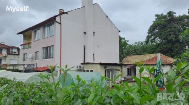 Три етажна къща в Гр. Пловдив , снимка 3 - Къщи - 52157072