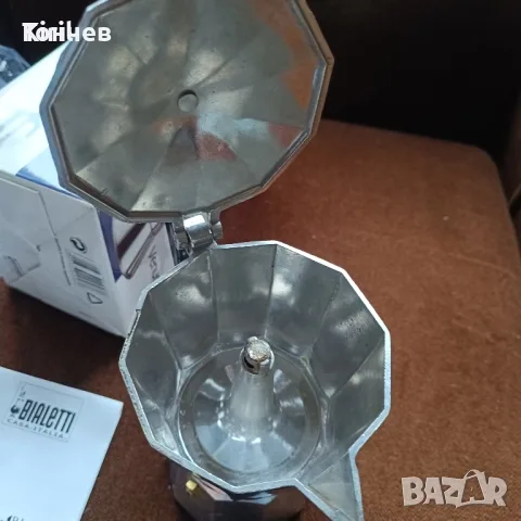 Два броя италиянски кафеварки, снимка 4 - Други - 55769613