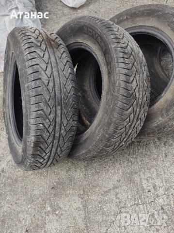 Гуми Yokohama 235/65 R17, снимка 1 - Гуми и джанти - 42366564