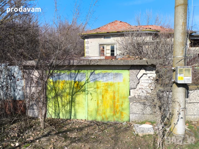 ГОЛЯМА ДВУ-ФАМИЛНА ТУХЛЕНА къща + 2 ПАРЦЕЛА за продажба в село Яздач - СПЕШНО - ИЗГОДНО, снимка 12 - Къщи - 49209964