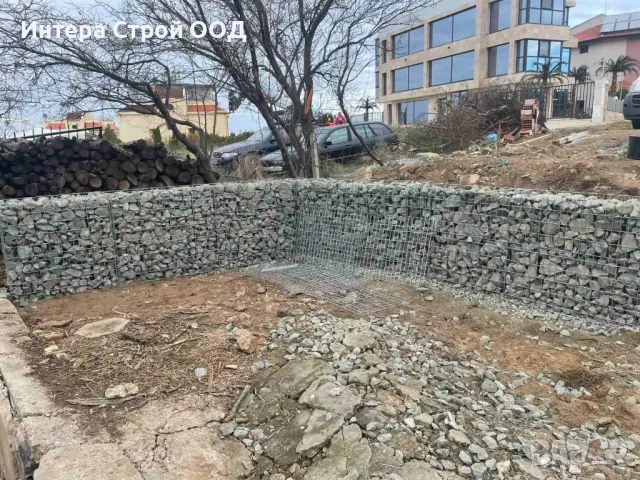  Бургас - Оградни мрежи, ламелни огради, пана, габиони и колове – монтаж и доставка, снимка 13 - Огради и мрежи - 49555020
