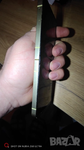 Samsung galaxy z flip 6 12/256gb с лек дефект!, снимка 7 - Samsung - 53203546