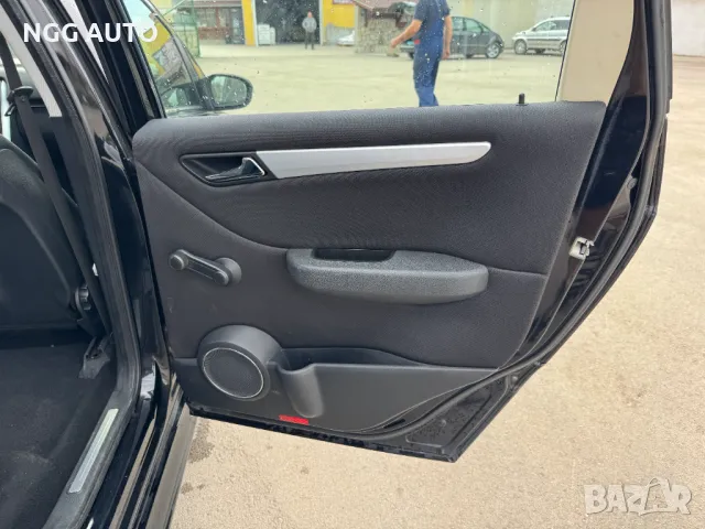Кожен Салон за Мерцедес Б класа 2008 г. Mercedes B Class, снимка 8 - Части - 49723295