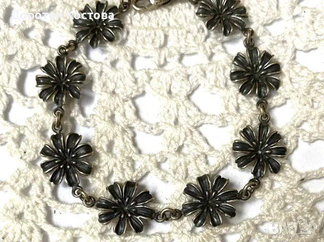 ТОКАШ красива сребърна гривна с цветя и печати 925, снимка 4 - Антикварни и старинни предмети - 50436392