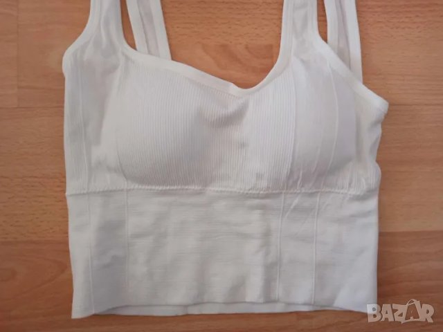 Ново спортно еластично фитнес бюстие размер S, снимка 4 - Спортни екипи - 50282294