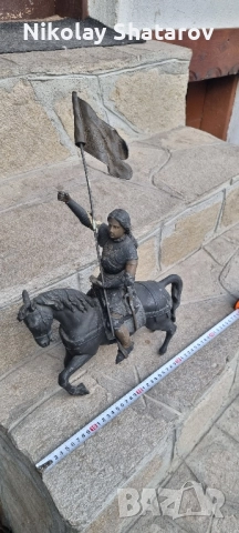 Метална скулптура. Фигура 