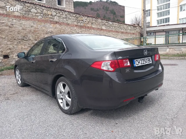 Хонда Акорд 2.2 I - DTEC, снимка 4 - Автомобили и джипове - 55939031