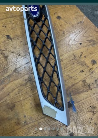 Ford focus 2002година предна решетка, снимка 2 - Части - 40376296