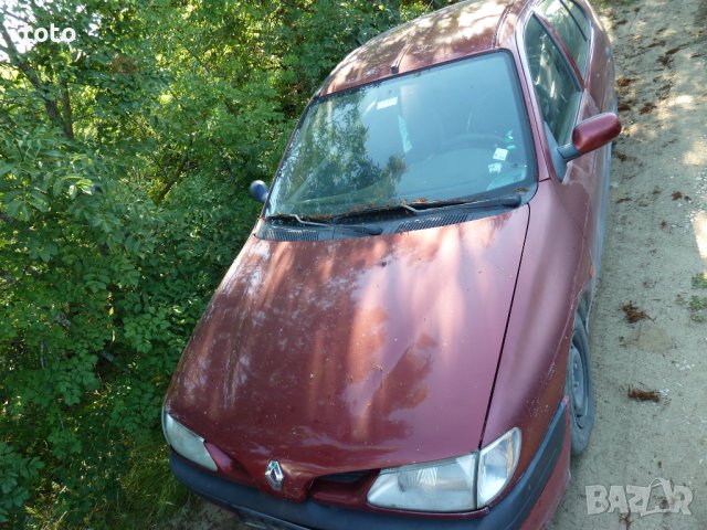 Renault Megane 1.6, снимка 3 - Автомобили и джипове - 40992765