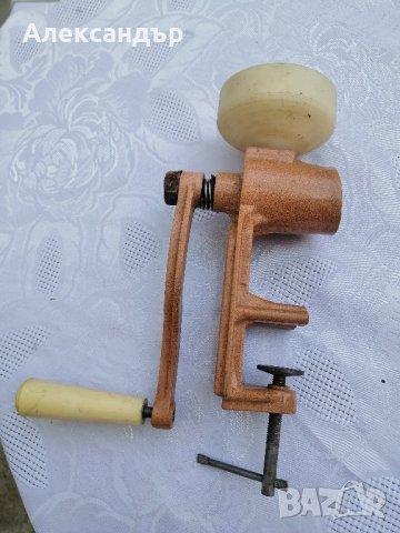 мелничка за подправки